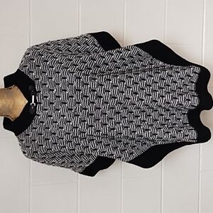 Charlie B Made In Italy Poncho Cardigan Sweater Black & Winter White ONSFM
